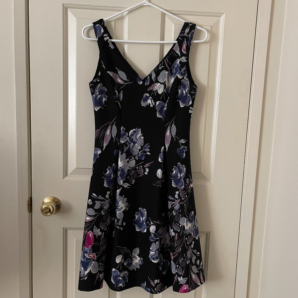 Beautiful Floral DKNY Dress Size 2